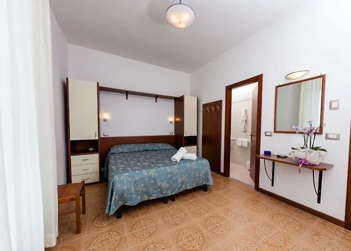 Sayonara Отель Сенигаллия