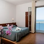 Hotel Sayonara 3*