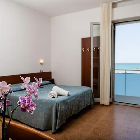 Hotel Sayonara 3*