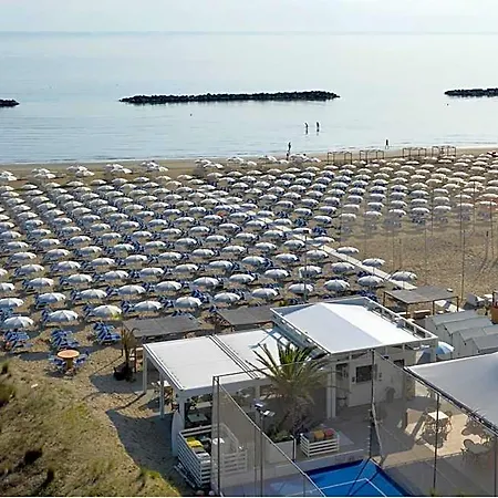 Sayonara Hotel 3*