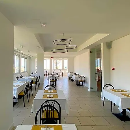 Sayonara Hotel 3*