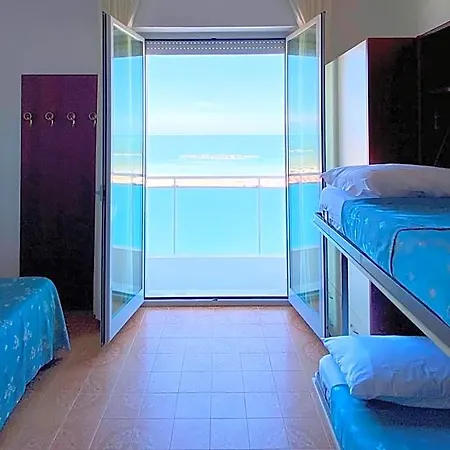 Hotel Sayonara 3*