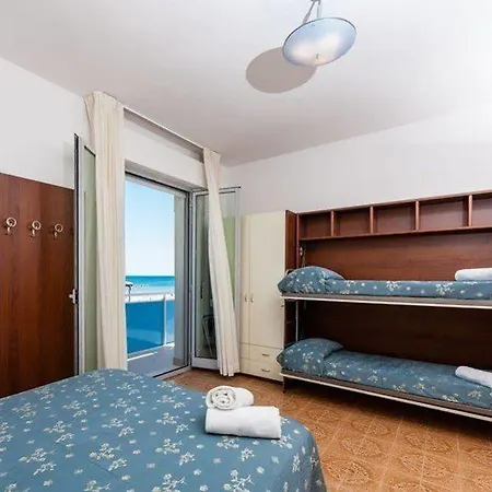 Sayonara 酒店 西尼加利亚